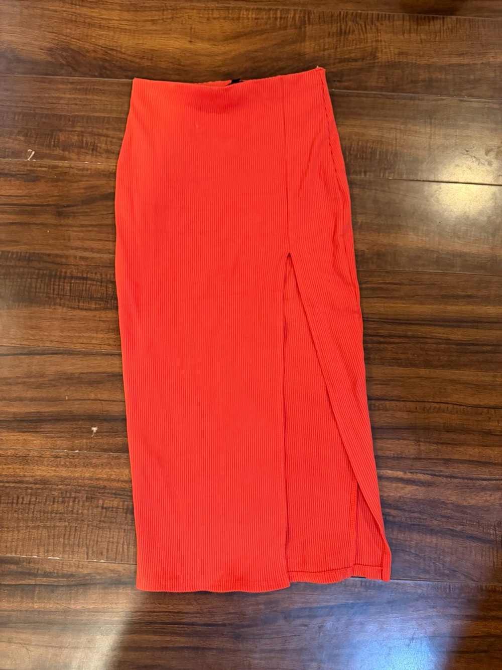 Lulu's Vibrant Orange Ribbed Midi Skirt with Side Slit